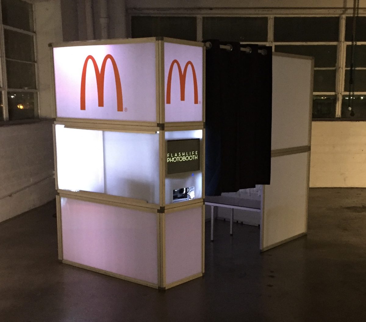 Flash Life Photo Booth serving Hollywood event